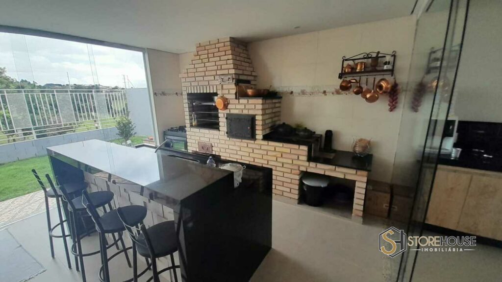 Viva a vida que você sempre sonhou nesta casa em Serra Negra.