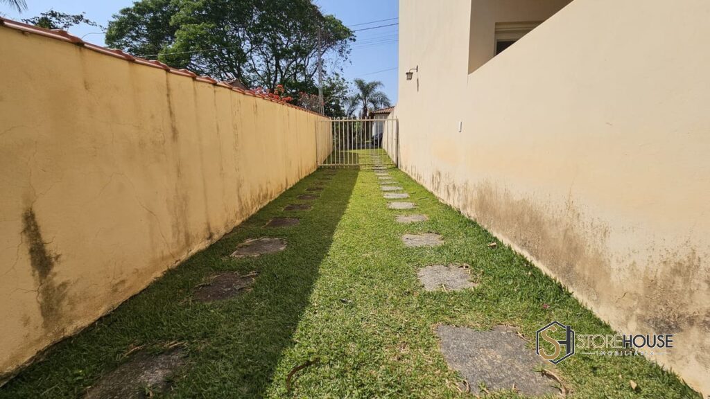 01 (18)