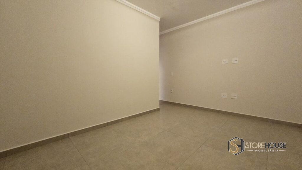 CASA SERRA NEGRA ALTO PADRÃO (43)