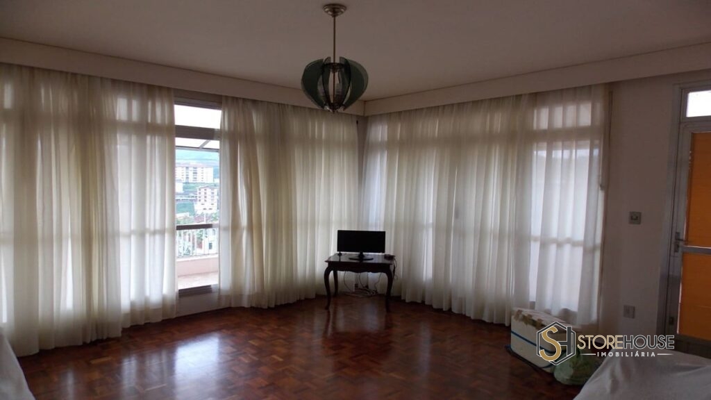 CASA EM SERRA NEGRA (1)