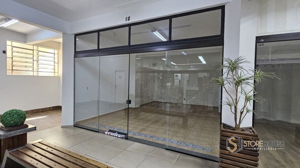 Sala comercial em serra negra (8)