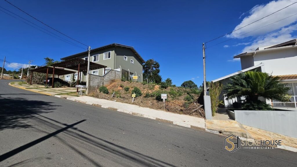 Terreno em Serra Negra (1)