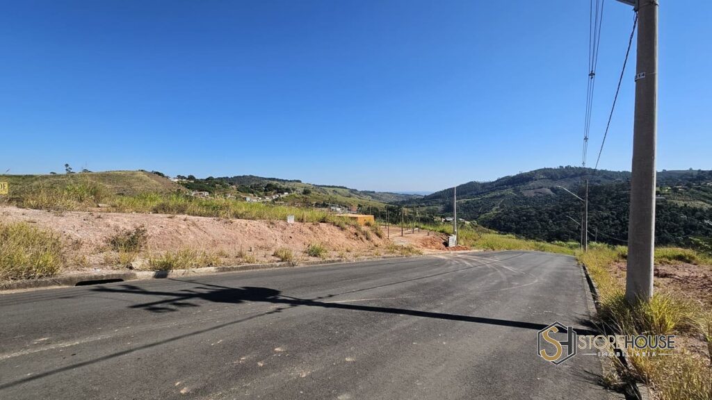 Terreno em Serra Negra (4)